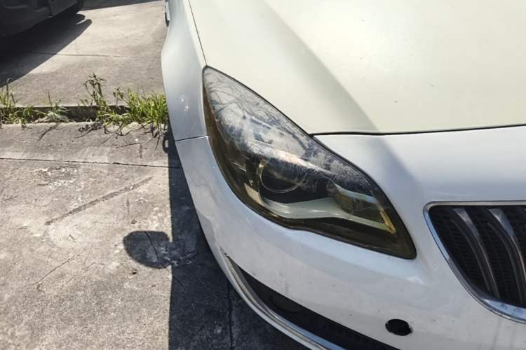 Used Buick Regal 2015 1.6T Leading Technology Model Right Front Headlight