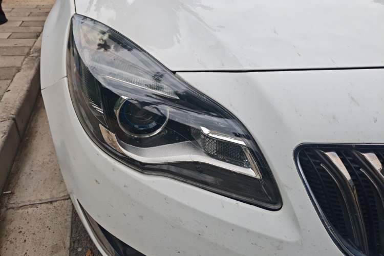 Used Buick Regal 2015 1.6T Elite Tech Model Right Front Headlight