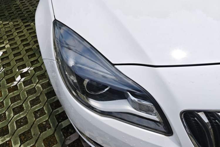 Used Buick Regal 2015 2.0L Leading Fashion Edition Right Front Headlight