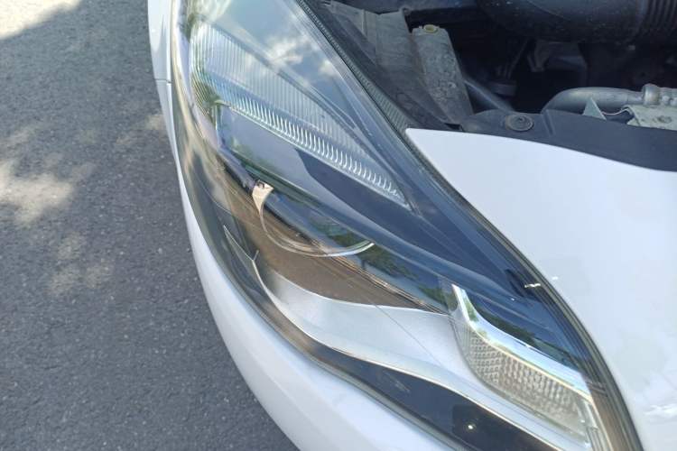 Used Buick Regal 2015 1.6T Elite Tech Model Right Front Headlight