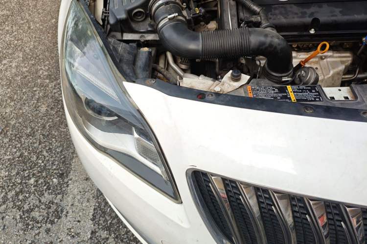 Used Buick Regal 2015 1.6T Elite Tech Model Right Front Headlight