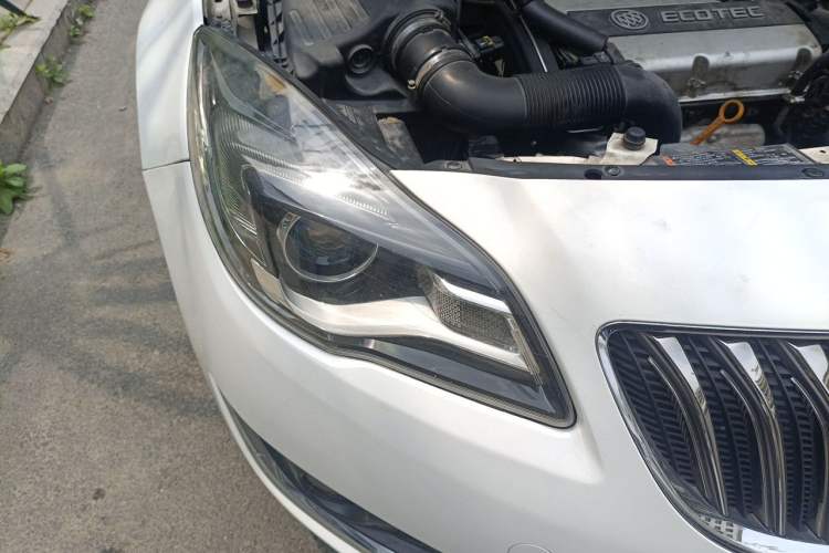 Used Buick Regal 2015 1.6T Fashion Tech Model Right Front Headlight