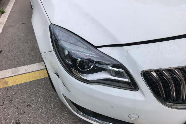 Used Buick Regal 2015 1.6T Elite Tech Model Right Front Headlight