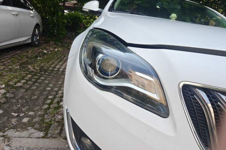 Used Buick Regal 2015 2.0L Leading Fashion Edition Right Front Headlight