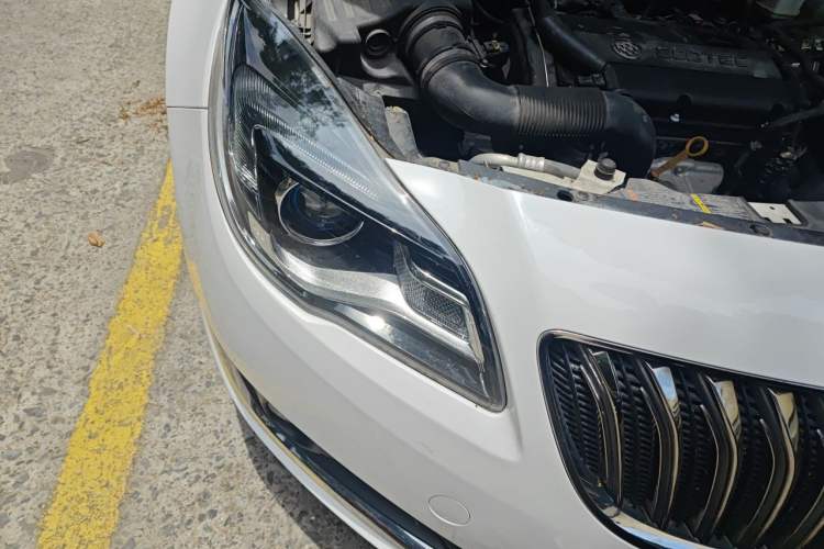 Used Buick Regal 2015 1.6T Elite Tech Model Right Front Headlight