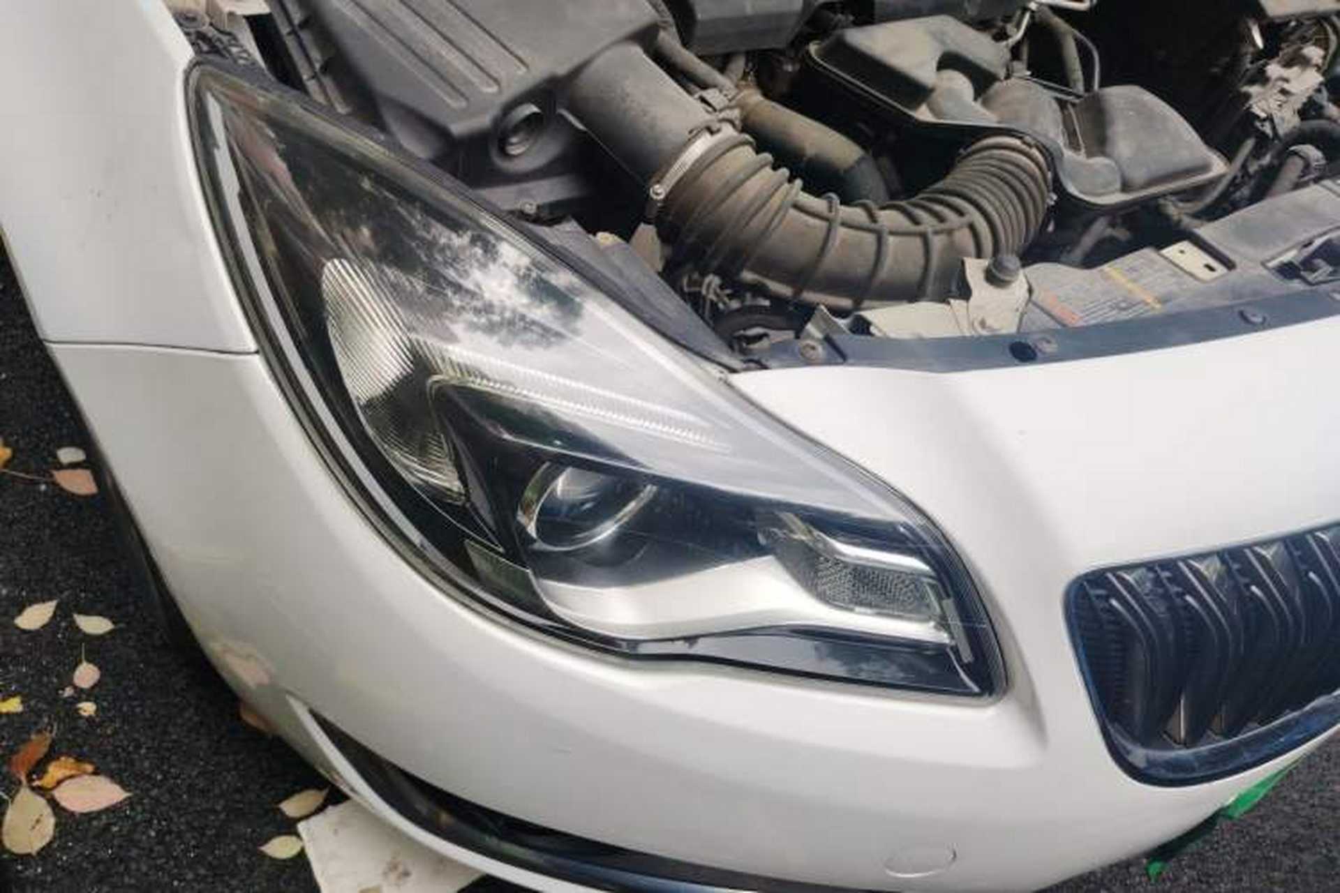 Used Buick Regal 2015 2.0L Elite Fashion Edition Right Front Headlight