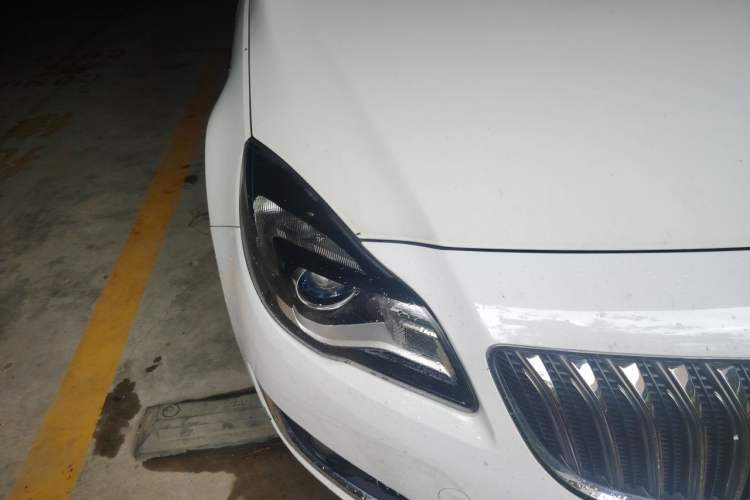 Used Buick Regal 2015 1.6T Elite Tech Model Right Front Headlight