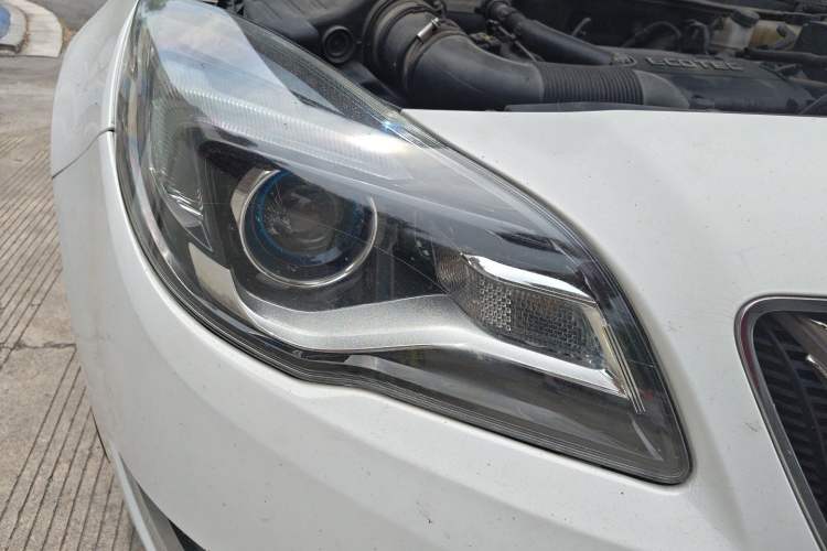Used Buick Regal 2015 1.6T Elite Tech Model Right Front Headlight