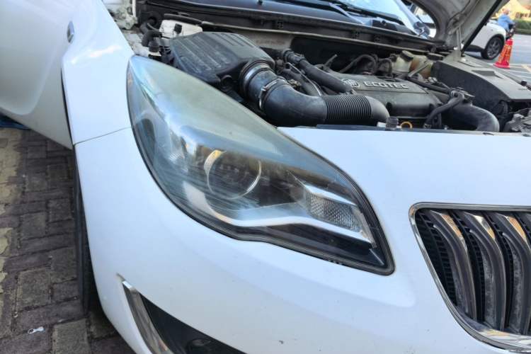 Used Buick Regal 2015 1.6T Elite Tech Model Right Front Headlight