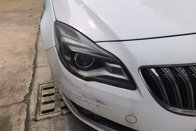 Used Buick Regal 2015 1.6T Leading Technology Model Right Front Headlight