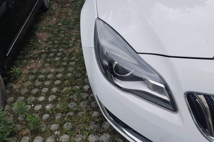 Used Buick Regal 2015 2.0L Leading Fashion Edition Right Front Headlight