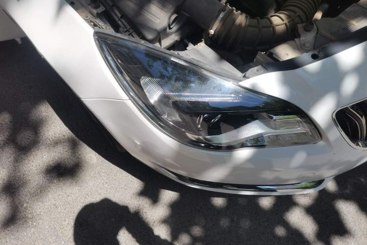 Used Buick Regal 2015 2.0L Leading Fashion Edition Right Front Headlight