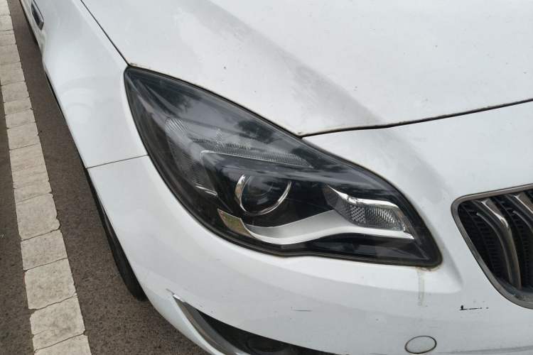 Used Buick Regal 2015 1.6T Elite Tech Model Right Front Headlight