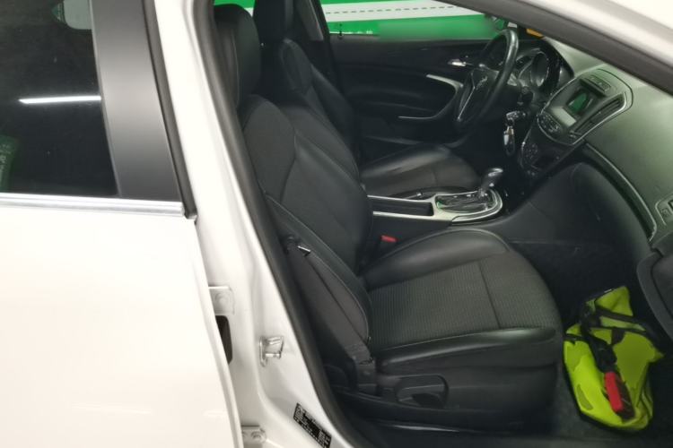 Used Buick Regal 2015 1.6T Leading Technology Model Right Front Seat