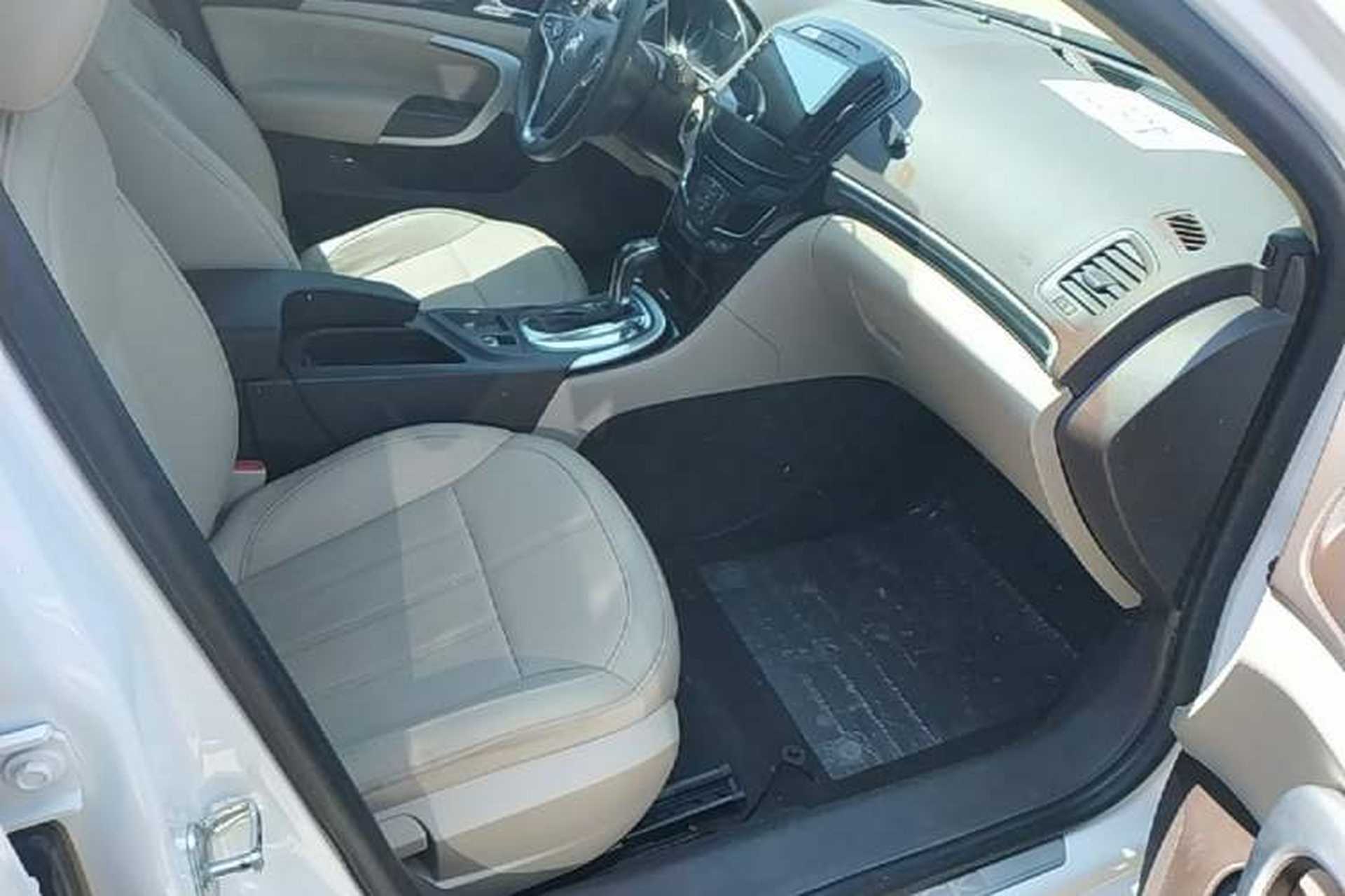 Used Buick Regal 2015 2.0L Elite Fashion Edition Right Front Seat