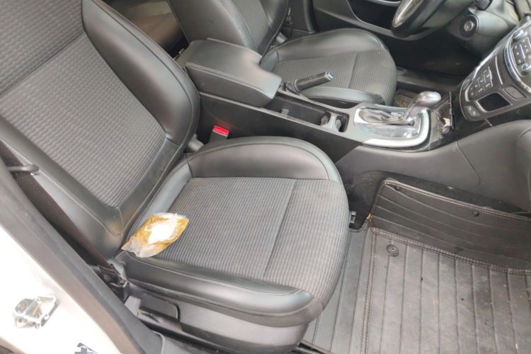 Used Buick Regal 2015 1.6T Leading Technology Model Right Front Seat