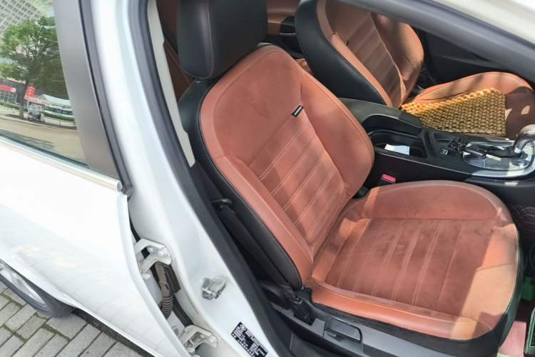 Used Buick Regal 2015 1.6T Elite Tech Model Right Front Seat