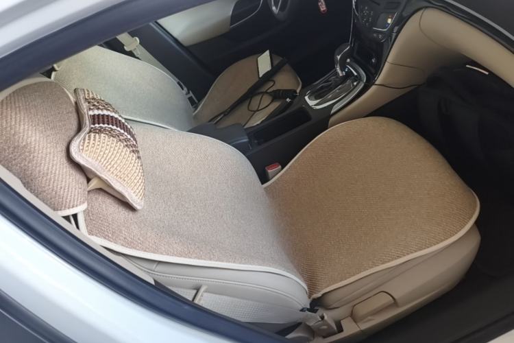 Used Buick Regal 2015 2.0L Leading Fashion Edition Right Front Seat
