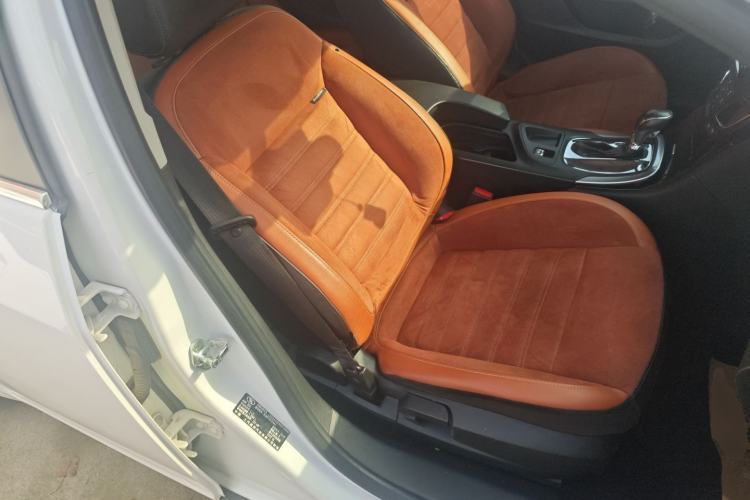 Used Buick Regal 2015 1.6T Elite Tech Model Right Front Seat