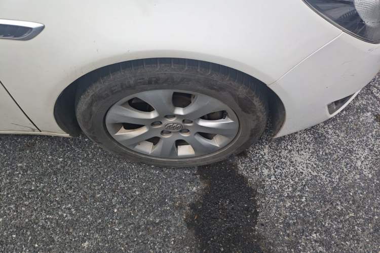 Used Buick Regal 2015 1.6T Leading Technology Model Right Front Wheel Hub