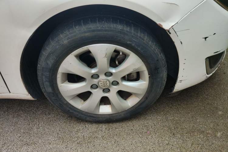 Used Buick Regal 2015 1.6T Leading Technology Model Right Front Wheel Hub