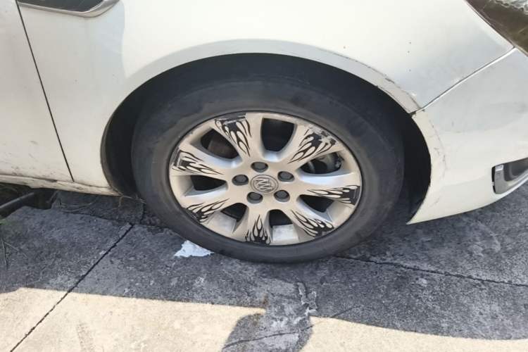 Used Buick Regal 2015 1.6T Leading Technology Model Right Front Wheel Hub
