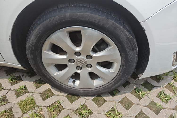 Used Buick Regal 2015 1.6T Elite Tech Model Right Front Wheel Hub