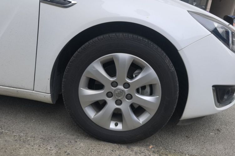 Used Buick Regal 2015 1.6T Leading Technology Model Right Front Wheel Hub