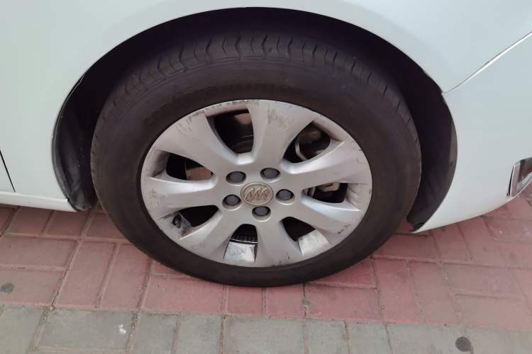Used Buick Regal 2015 1.6T Fashion Tech Model Right Front Wheel Hub