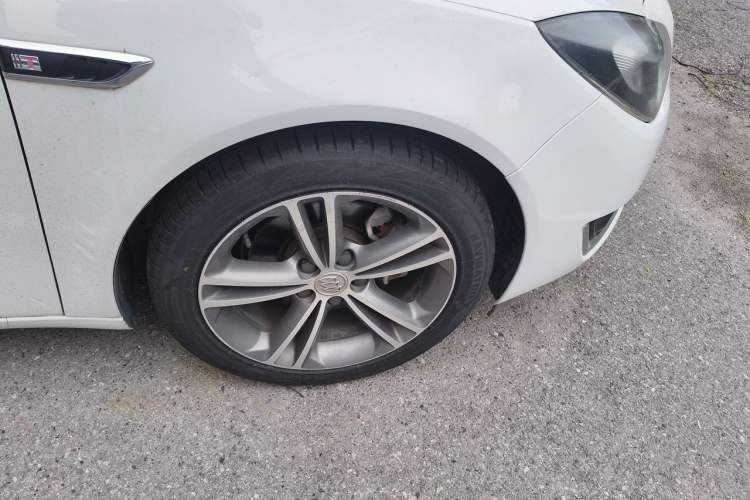 Used Buick Regal 2015 1.6T Elite Tech Model Right Front Wheel Hub