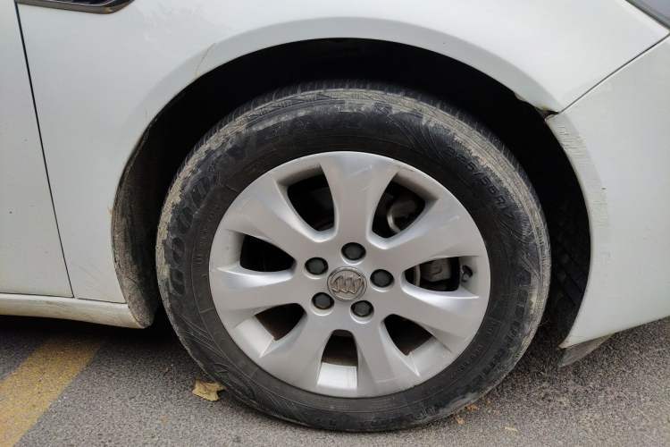 Used Buick Regal 2015 1.6T Elite Tech Model Right Front Wheel Hub