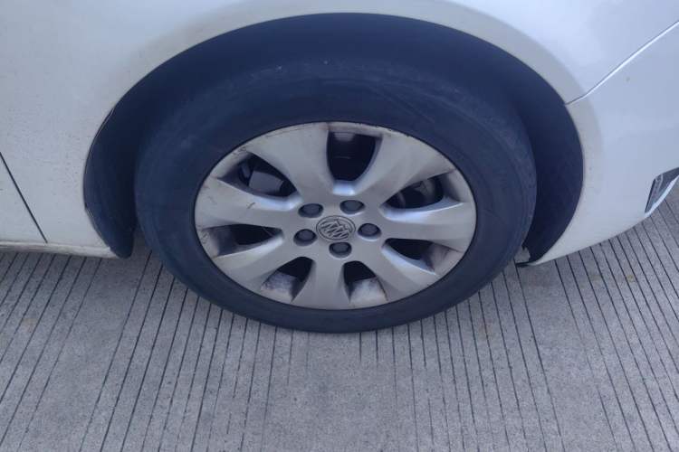 Used Buick Regal 2015 1.6T Elite Tech Model Right Front Wheel Hub