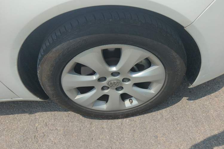 Used Buick Regal 2015 1.6T Elite Tech Model Right Front Wheel Hub