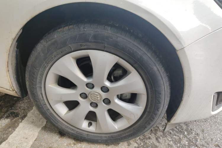 Used Buick Regal 2015 2.0L Leading Fashion Edition Right Front Wheel Hub