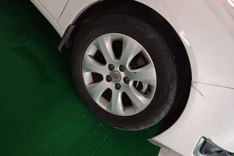 Used Buick Regal 2015 1.6T Elite Tech Model Right Front Wheel Hub