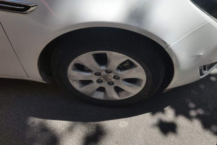 Used Buick Regal 2015 2.0L Leading Fashion Edition Right Front Wheel Hub