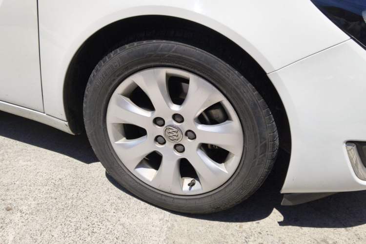 Used Buick Regal 2015 1.6T Elite Tech Model Right Front Wheel Hub