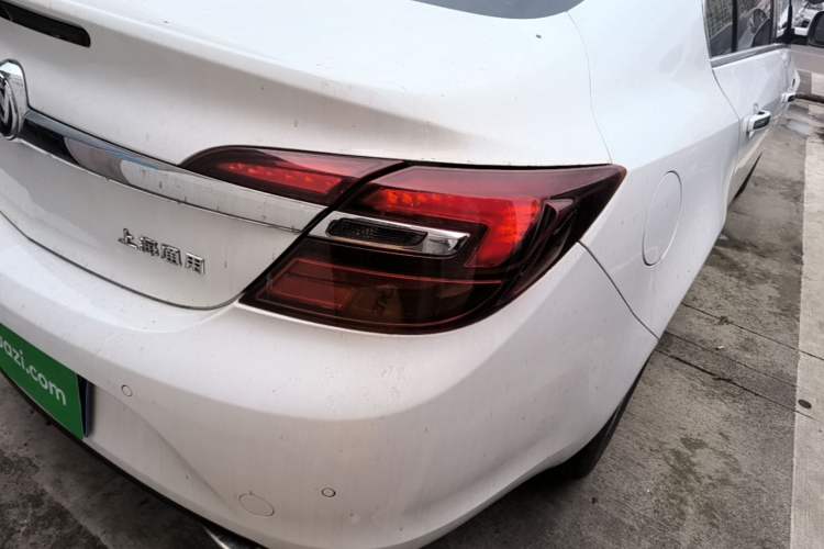 Used Buick Regal 2015 1.6T Elite Tech Model Right Rear Taillight