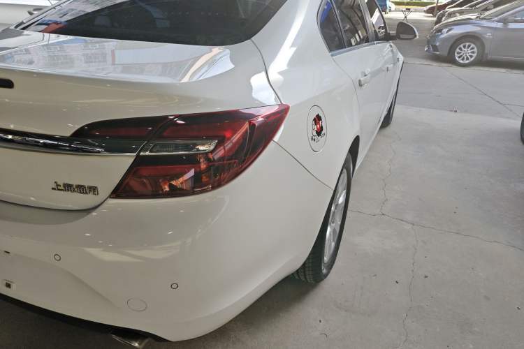 Used Buick Regal 2015 2.0L Leading Fashion Edition Right Rear Taillight