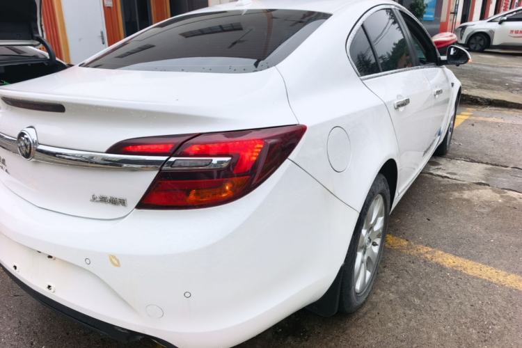 Used Buick Regal 2015 2.0L Leading Fashion Edition Right Rear Taillight
