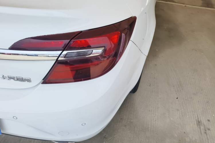 Used Buick Regal 2015 1.6T Elite Tech Model Right Rear Taillight