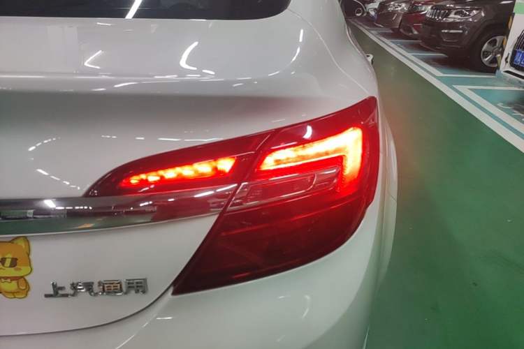 Used Buick Regal 2015 1.6T Elite Tech Model Right Rear Taillight