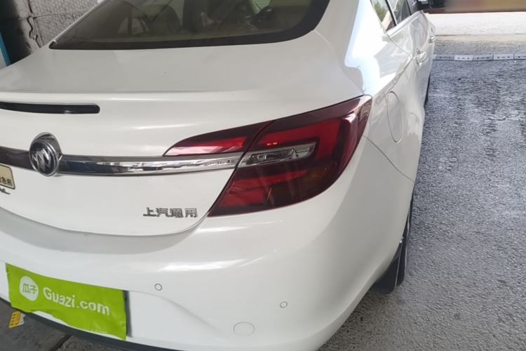 Used Buick Regal 2015 2.0L Leading Fashion Edition Right Rear Taillight