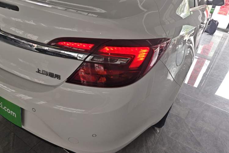Used Buick Regal 2015 1.6T Elite Tech Model Right Rear Taillight