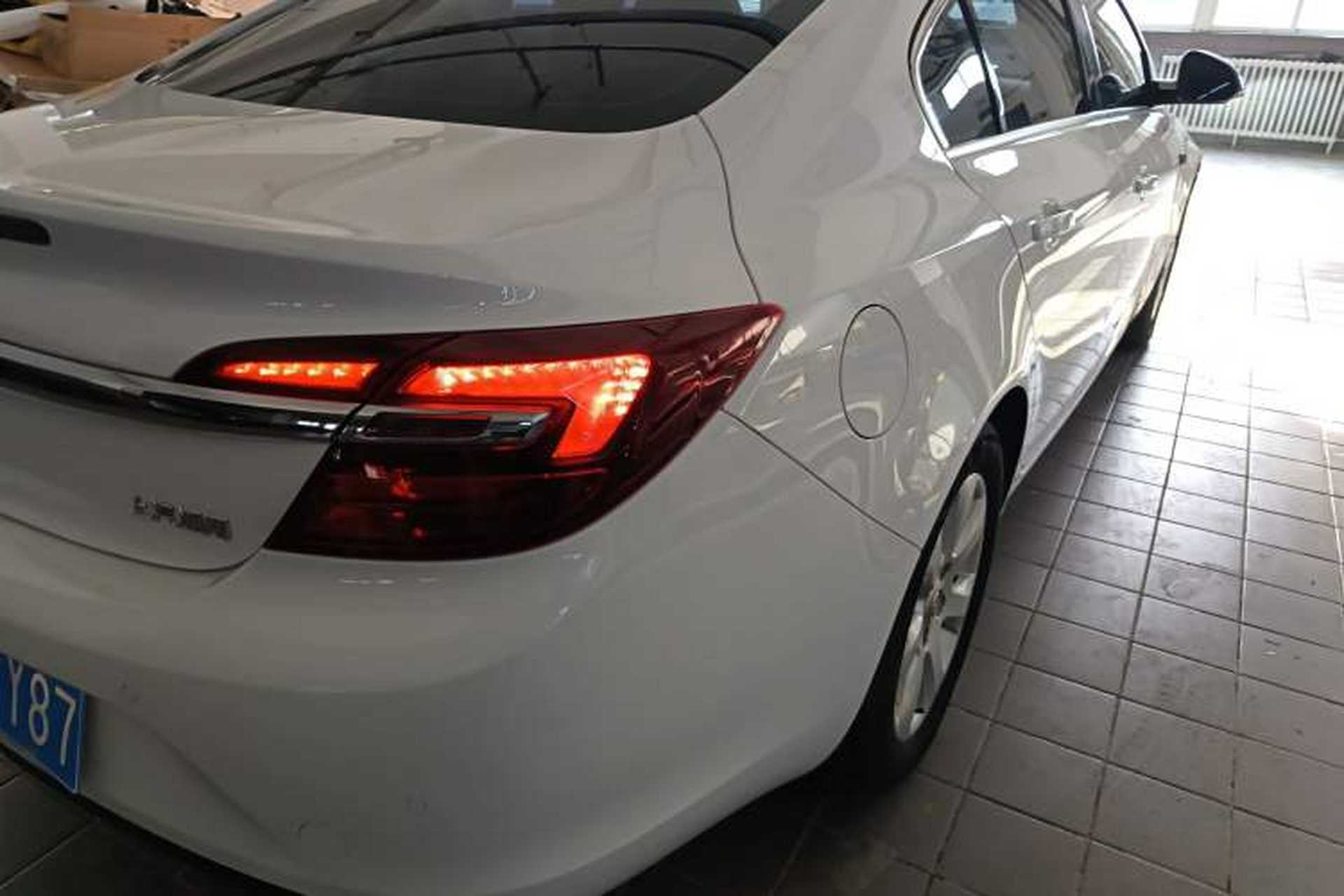 Used Buick Regal 2015 1.6T Leading Technology Model Right Rear Taillight