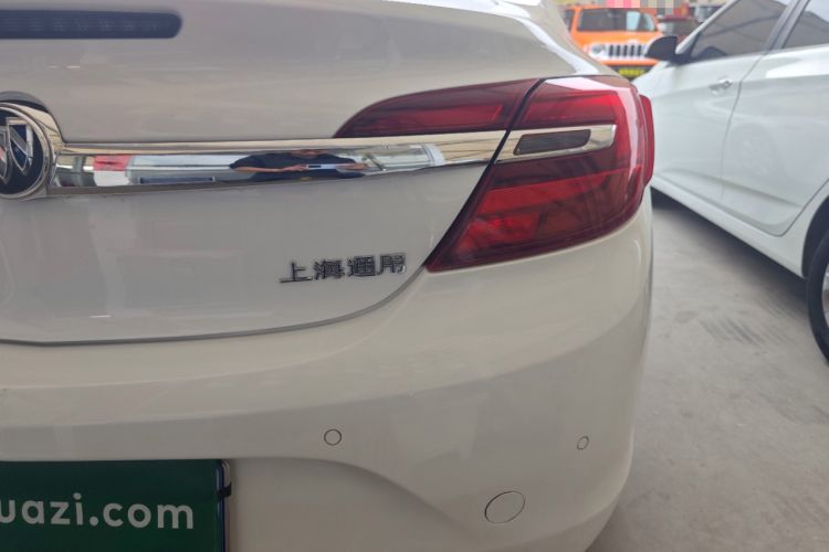 Used Buick Regal 2015 1.6T Leading Technology Model Right Rear Taillight