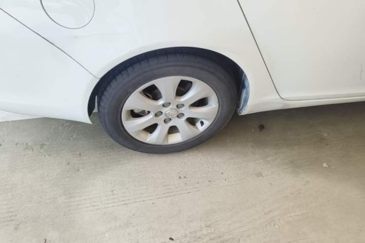 Used Buick Regal 2015 1.6T Elite Tech Model Right Rear Wheel Hub