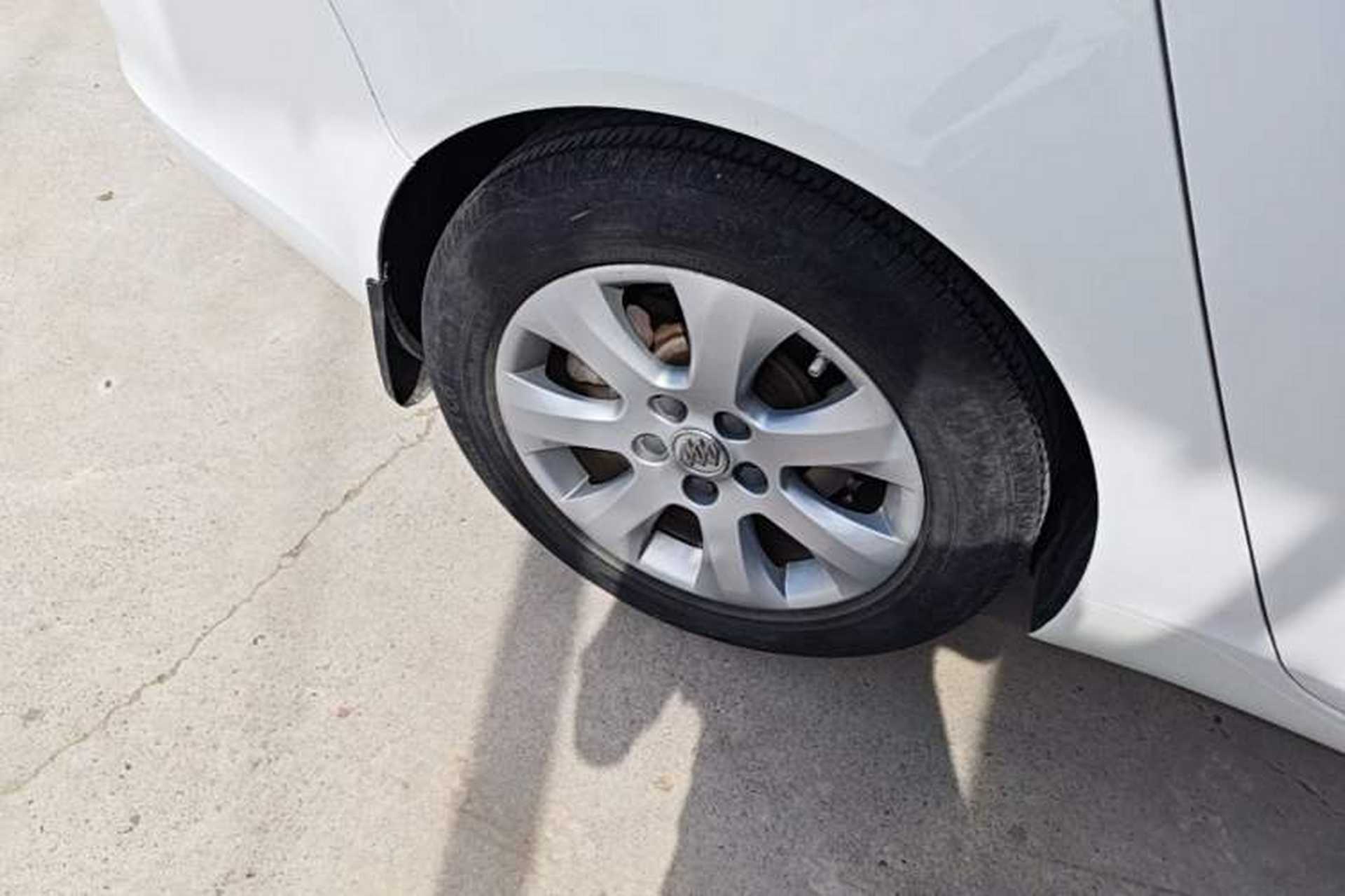 Used Buick Regal 2015 1.6T Elite Tech Model Right Rear Wheel Hub