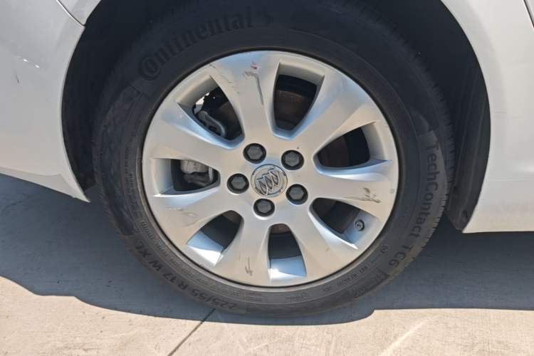 Used Buick Regal 2015 1.6T Leading Technology Model Right Rear Wheel Hub