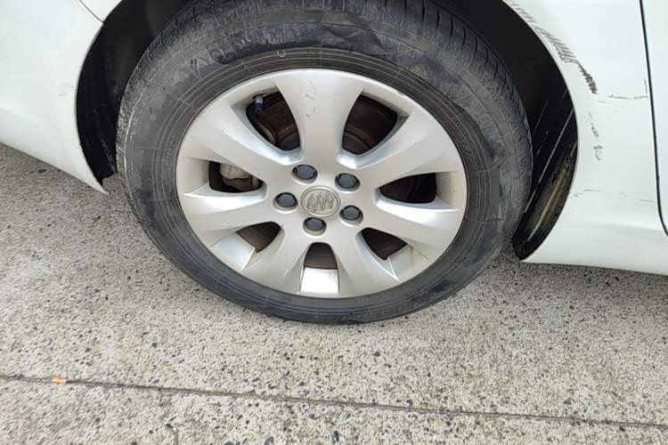 Used Buick Regal 2015 1.6T Elite Tech Model Right Rear Wheel Hub